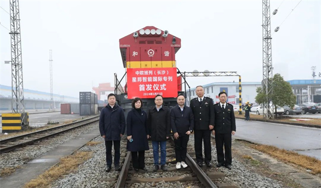 1706686884942080359.jpg 3.jpg