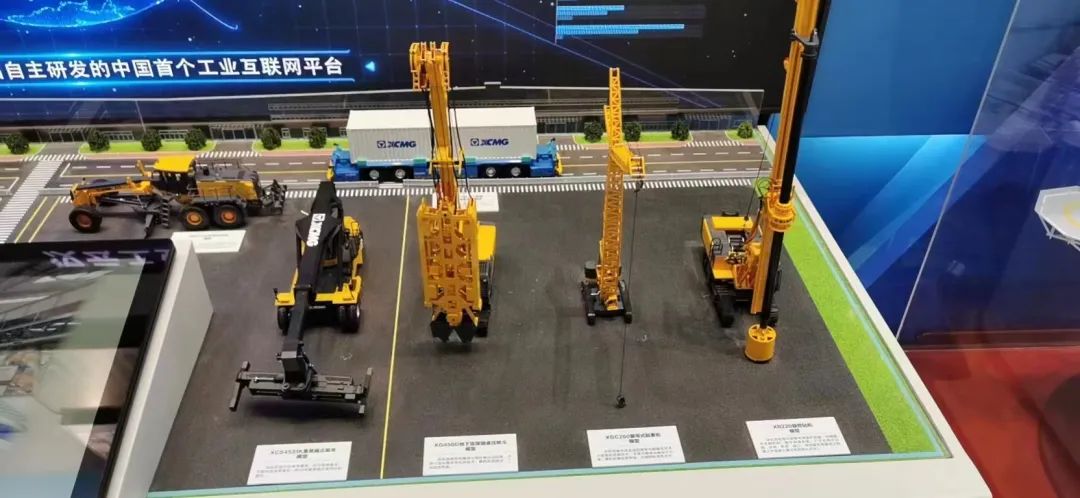 二十大时光丨徐工亮相“奋进新时代”主题成就展_匠客工程机械