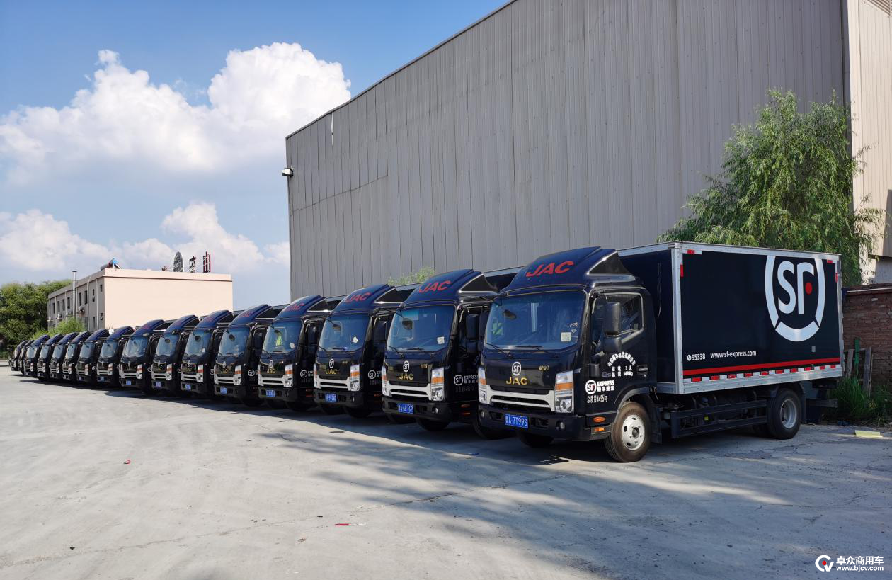 顺丰速运车辆忙江淮轻卡22省全包服务送保障